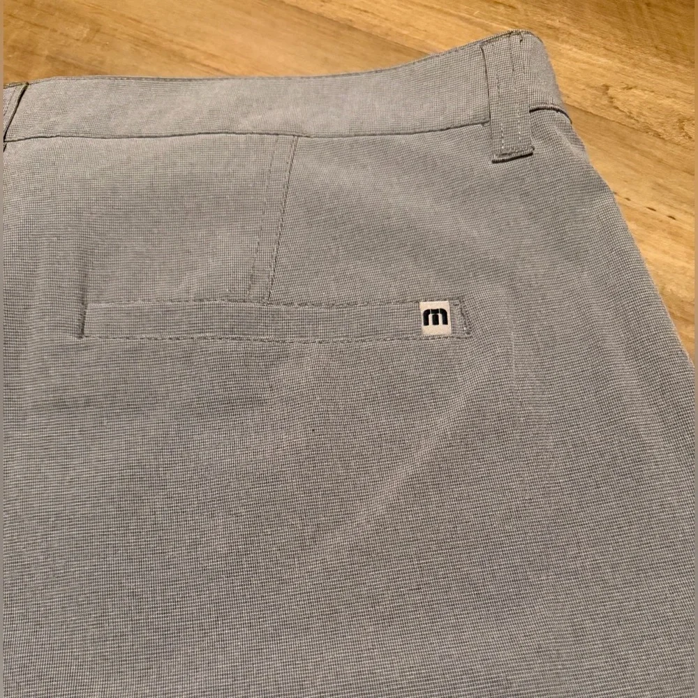 Travis Mathew Golf Shorts - Picture 4 of 6